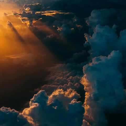 Тайфуны на Бали: сезон штормов, безопасность и планирование поездки